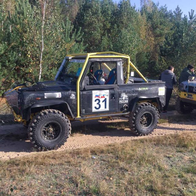 Land Rover Defender на Ладога-Трофи