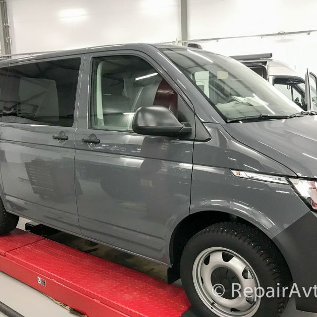Туристический кемпер Volkswagen Caravelle
