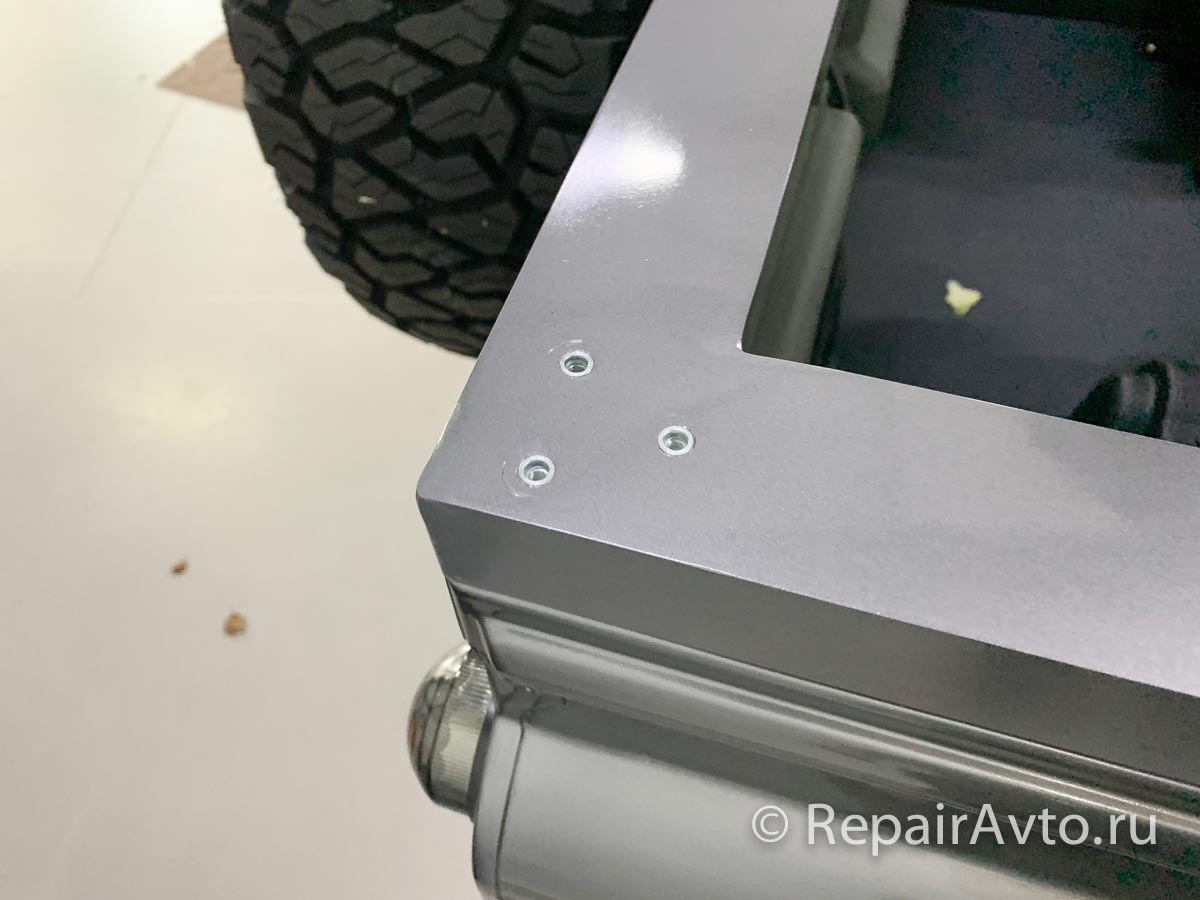 Места крепления дуг для тента Land Rover Defender Cabriolet